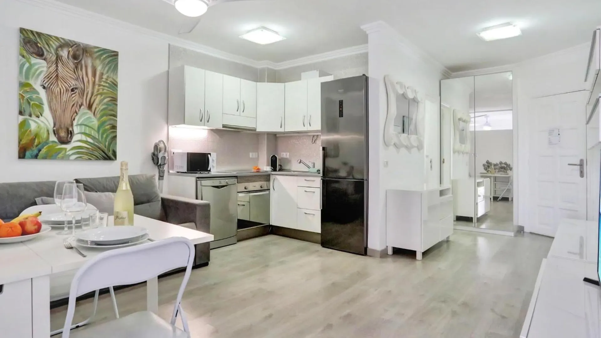 Little Gem, Panoramic Balcony, Con Air, Pool, Wifi Appartement Chayofa