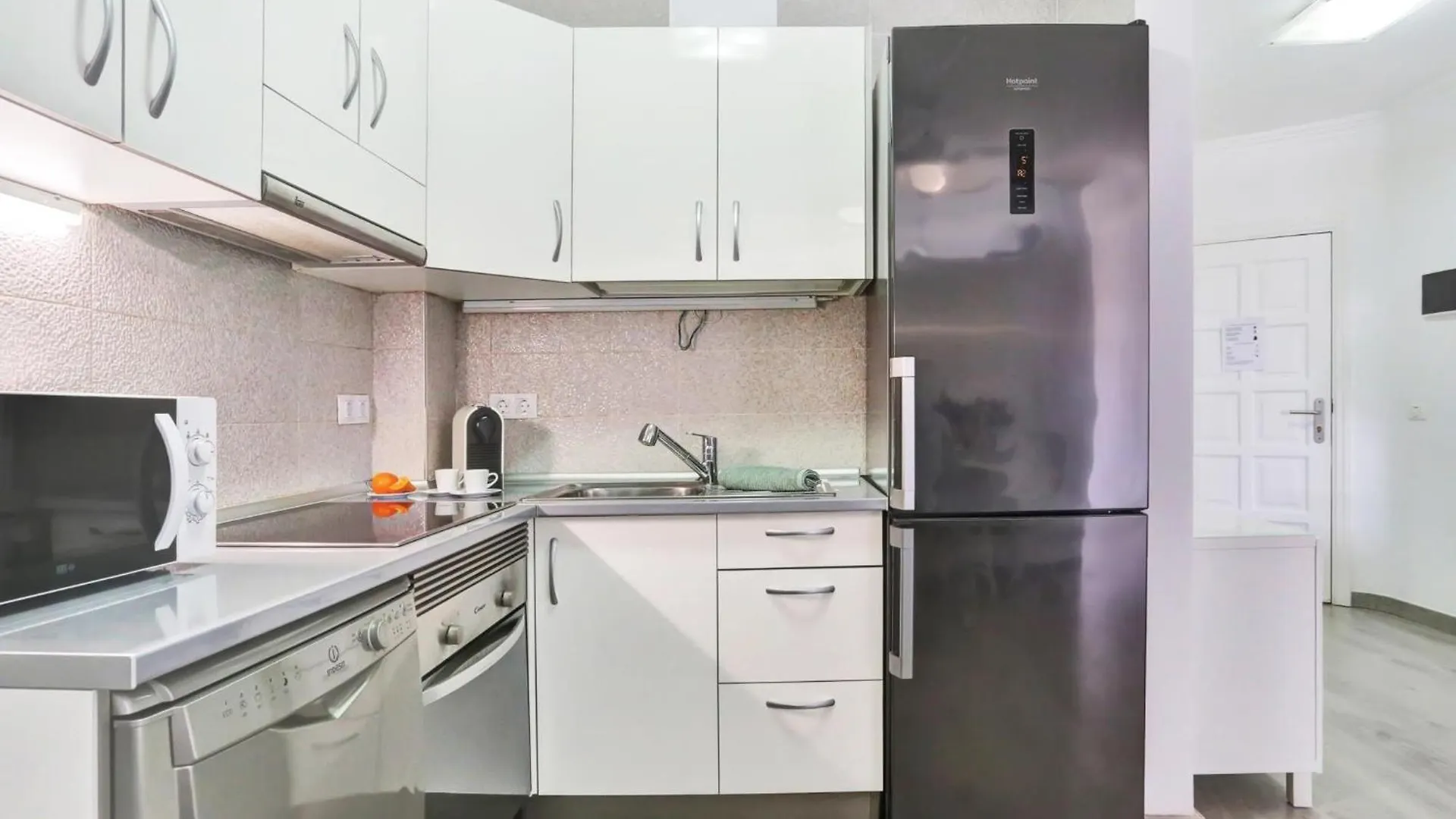 Little Gem, Panoramic Balcony, Con Air, Pool, Wifi Appartement Chayofa